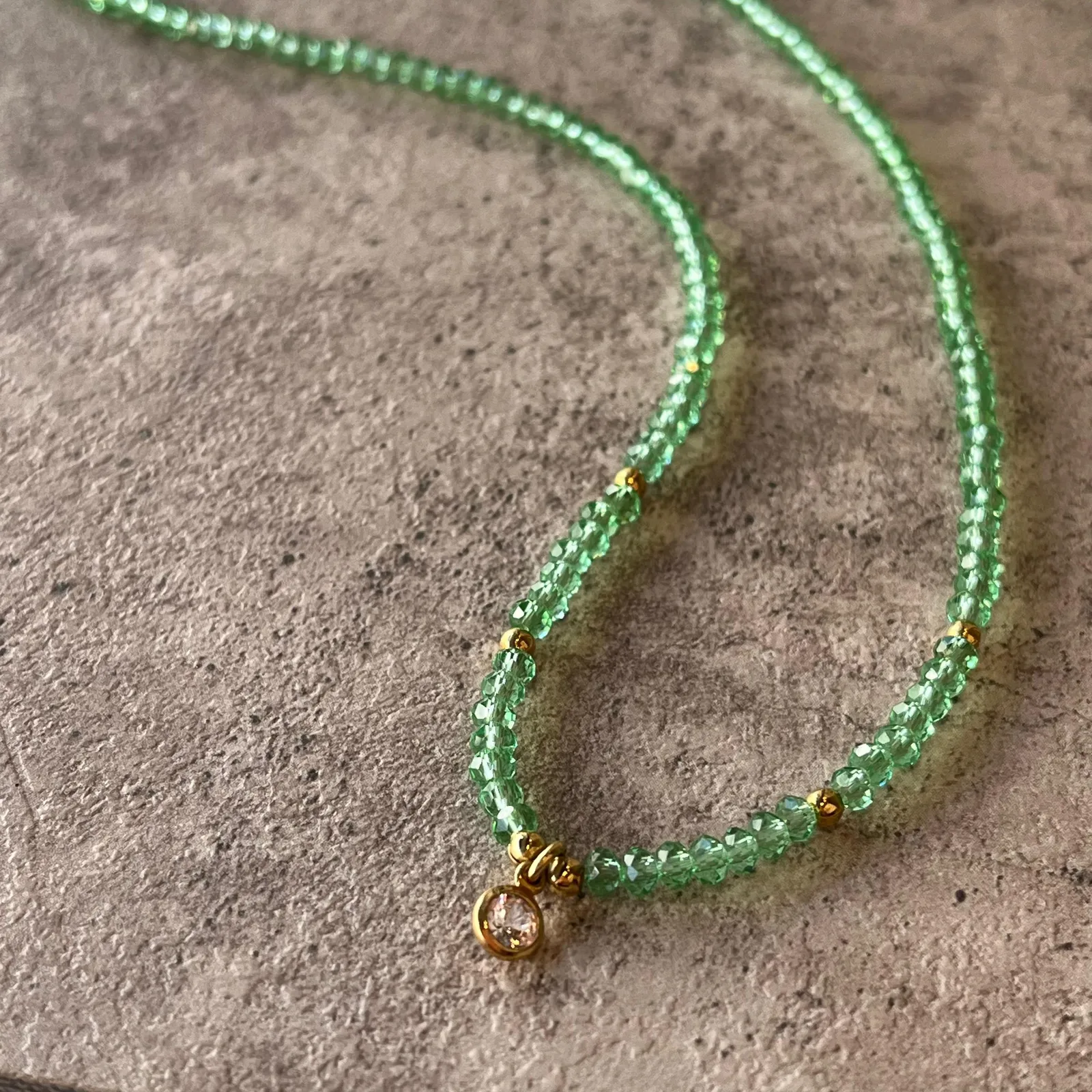 Collar Holi Verde
