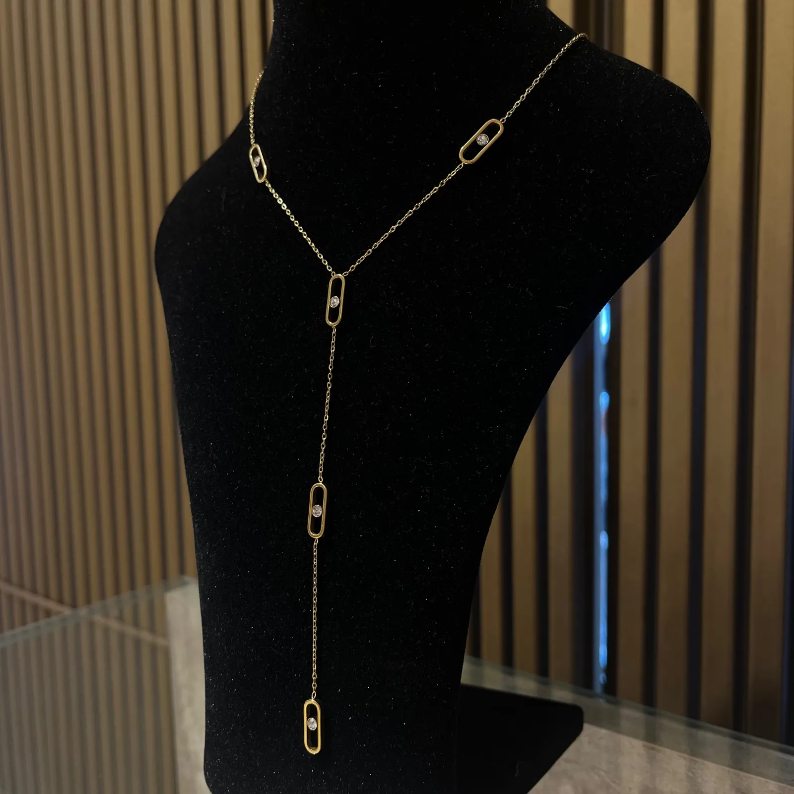 Collar Native