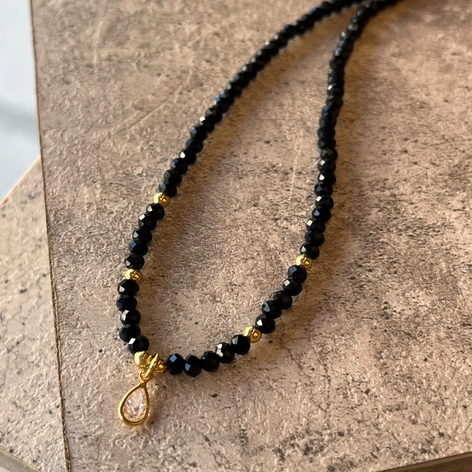 Collar Zuri Negro