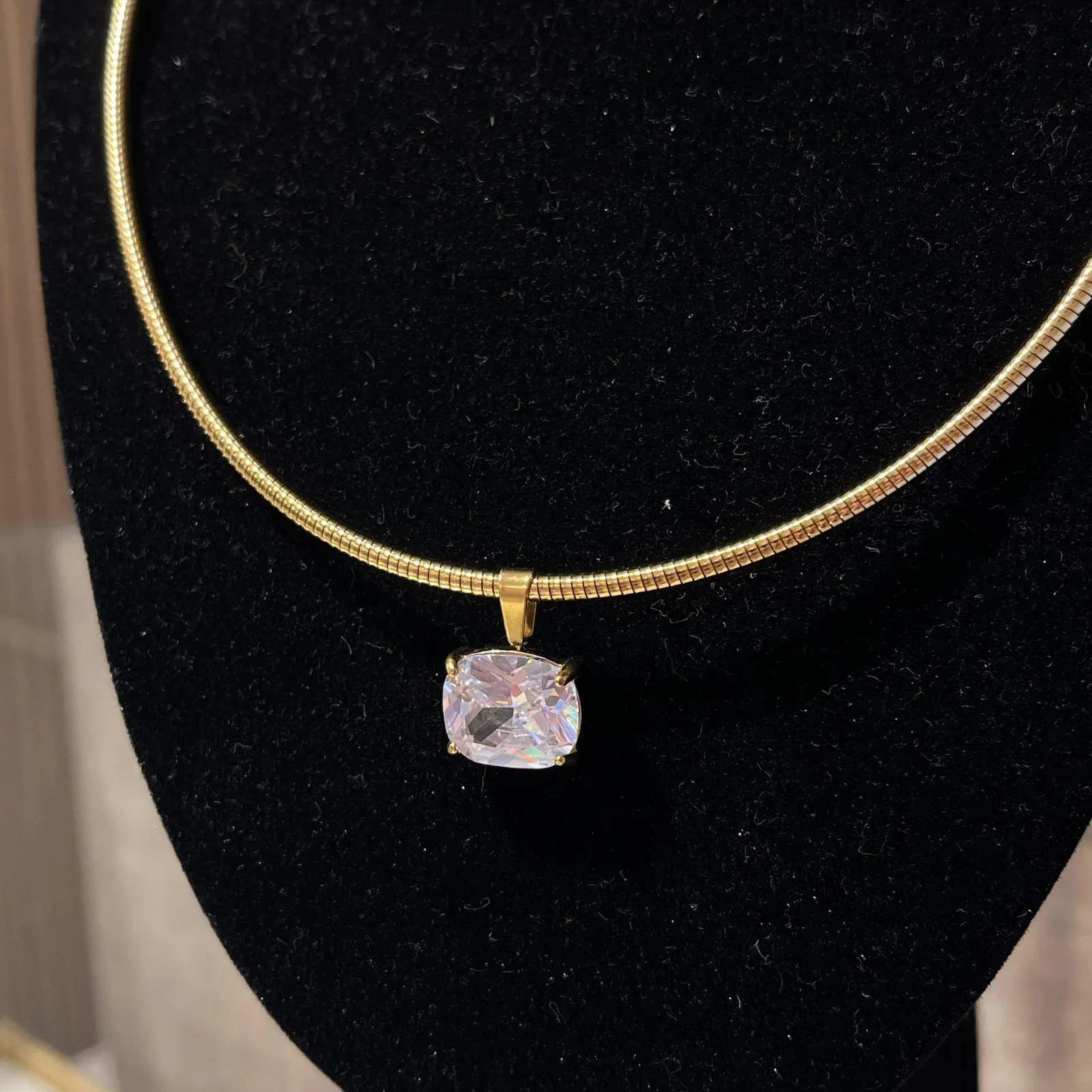 Collar Dominic