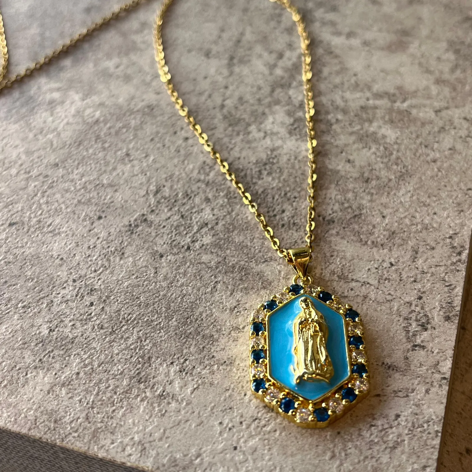 Collar Virgen  A
